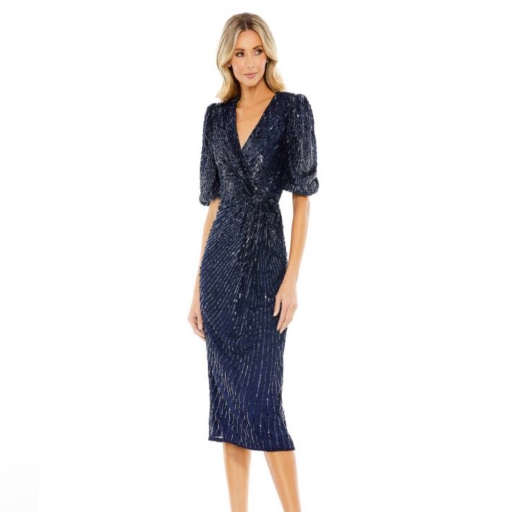Mac Duggal Navy Blue sequin Dress. Size 20. Brand new with the tags.